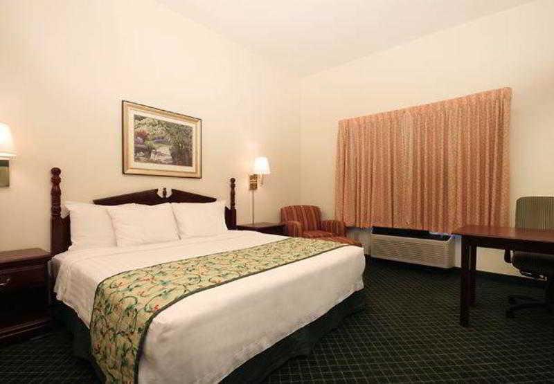 Fairfield Inn And Suites By Marriott Atlanta Suwanee Phòng bức ảnh