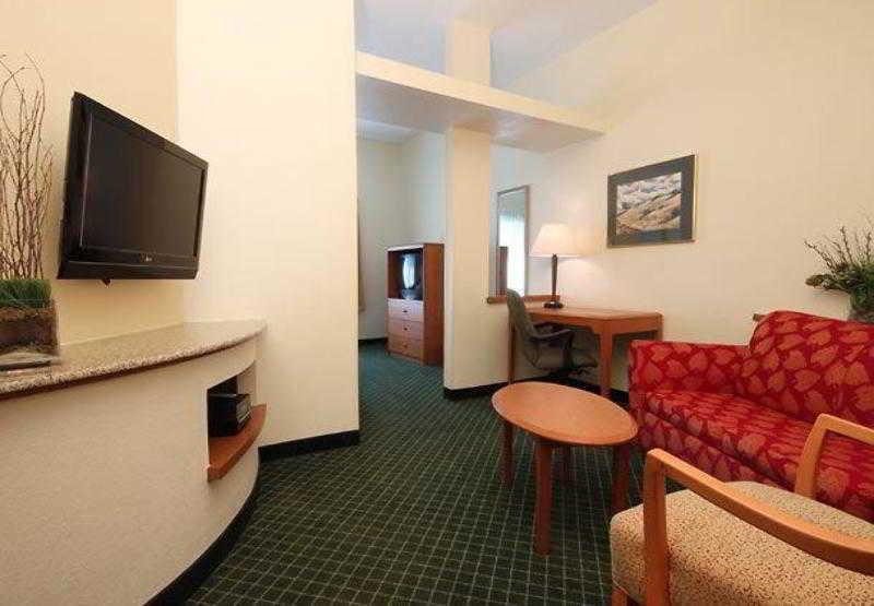 Fairfield Inn And Suites By Marriott Atlanta Suwanee Phòng bức ảnh